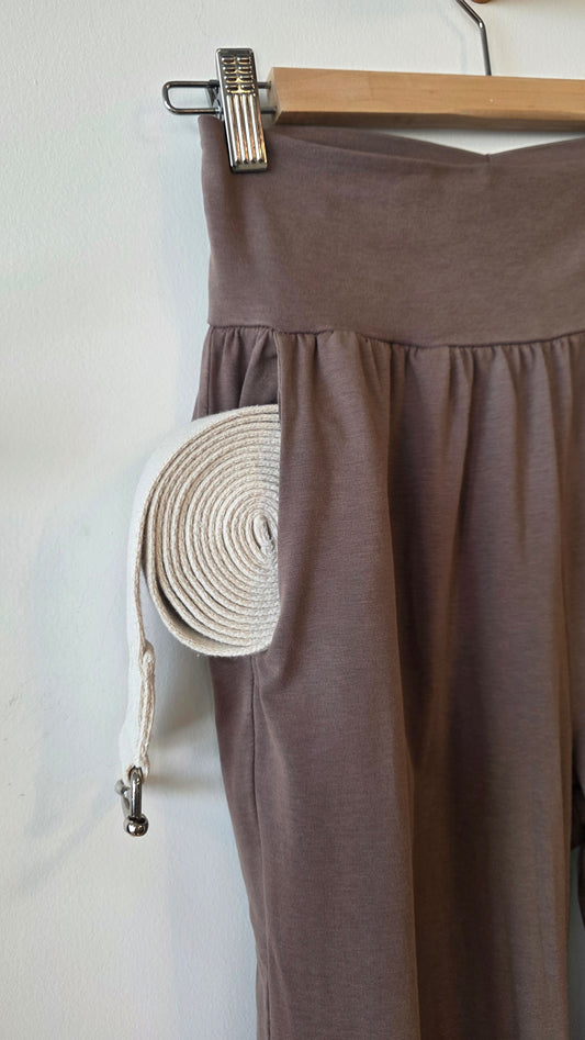 Studio Pants: AME (Pockets)
