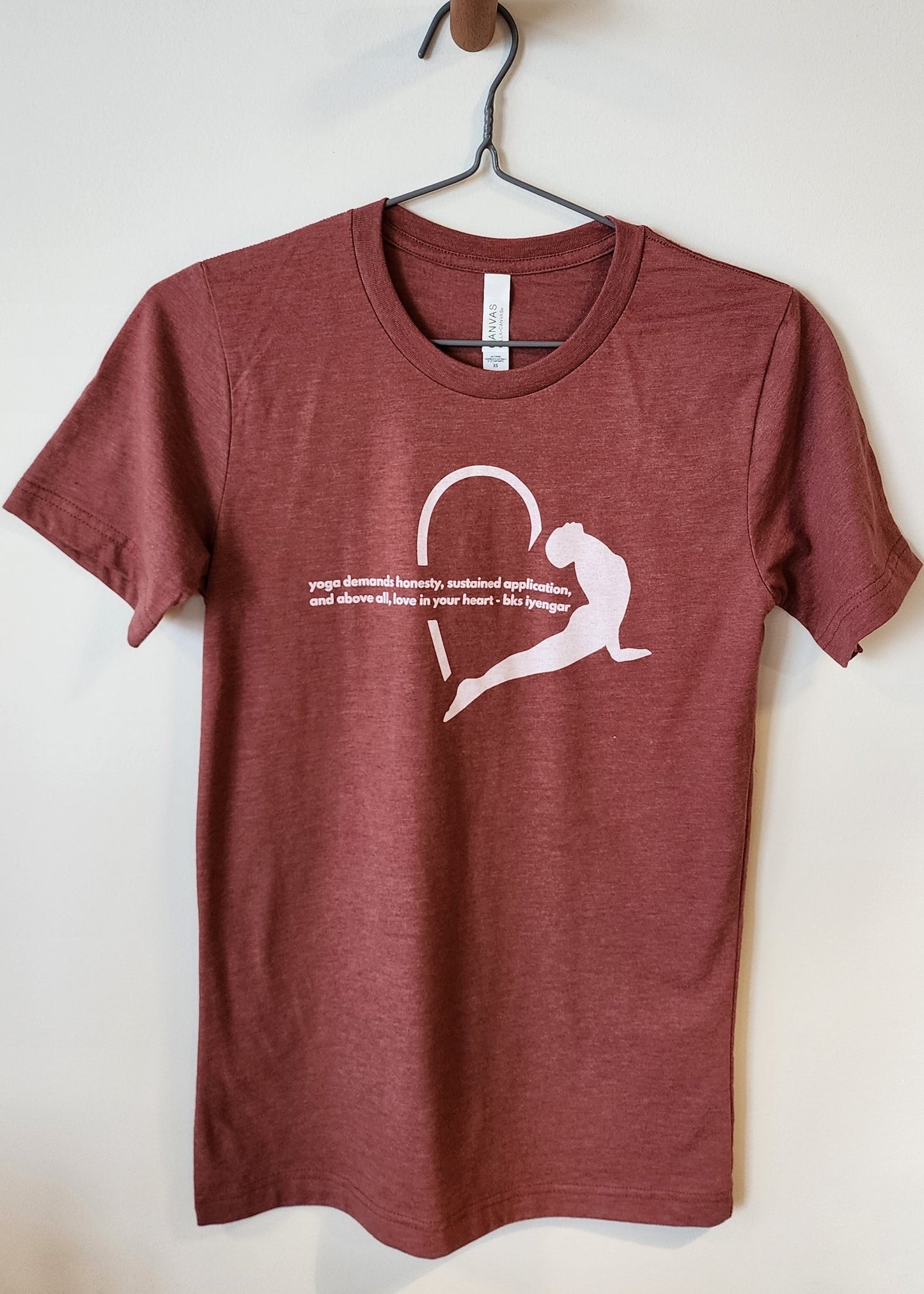 T-Shirt: Yoga Heart