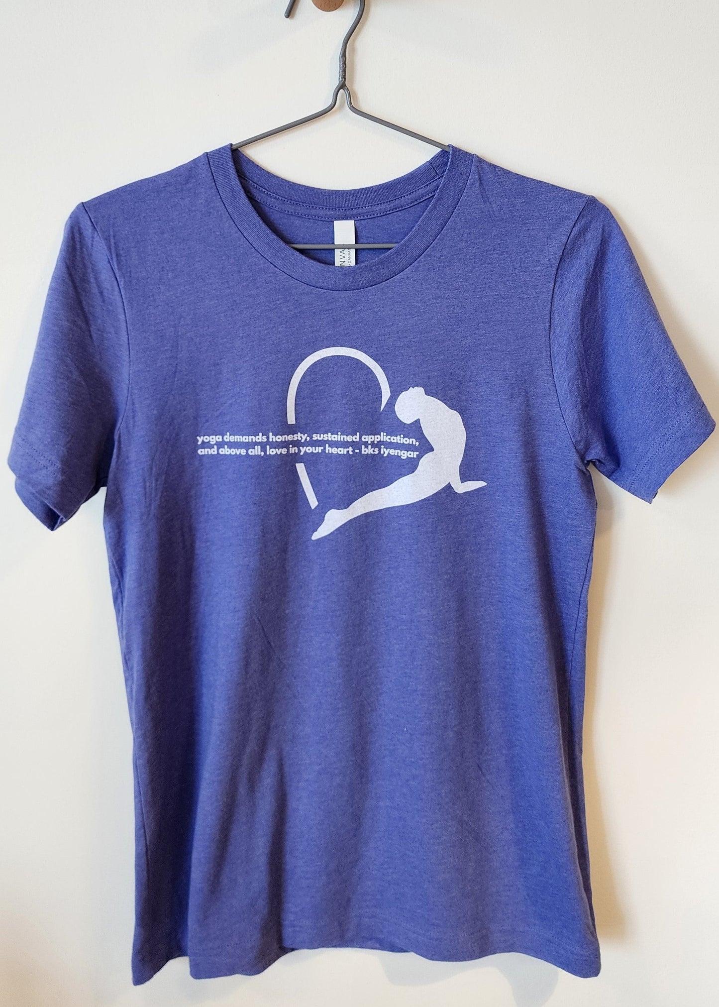 T-Shirt: Yoga Heart